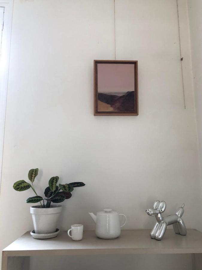 Paris Petit Appartement Lumineux Et Atypique Εξωτερικό φωτογραφία